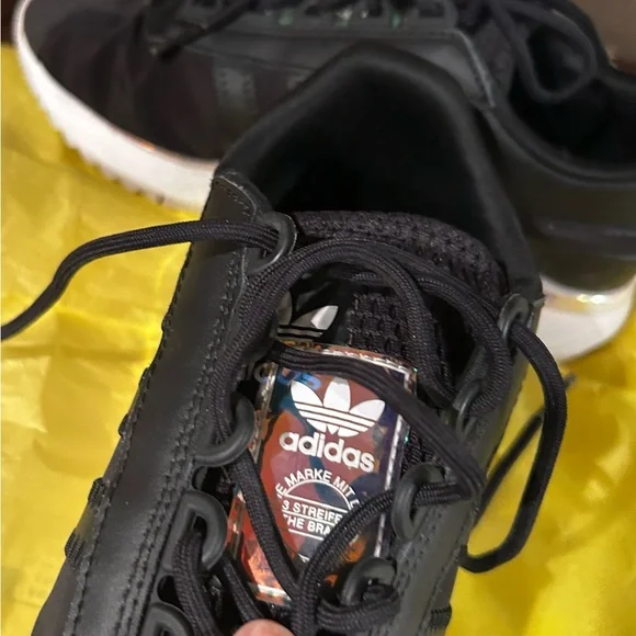 Adidas Black and white tennis shoes with Iridescent Detail - Picture 3 of 5